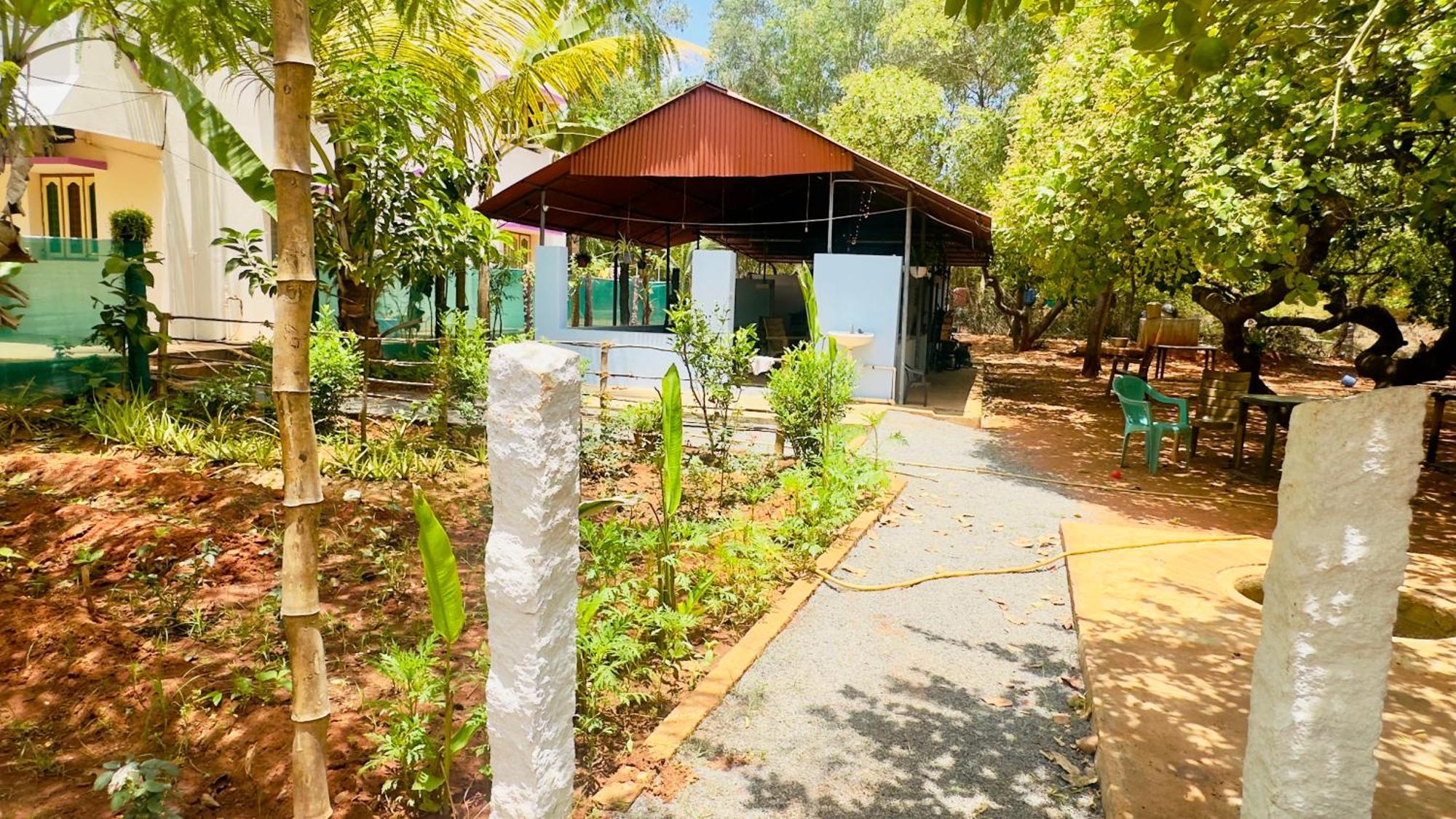 אורוויל Lotus Garden Guest House מראה חיצוני תמונה