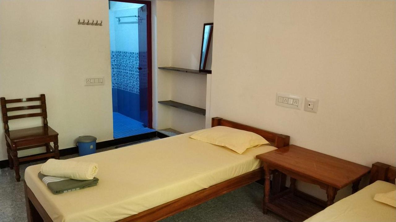 אורוויל Lotus Garden Guest House מראה חיצוני תמונה